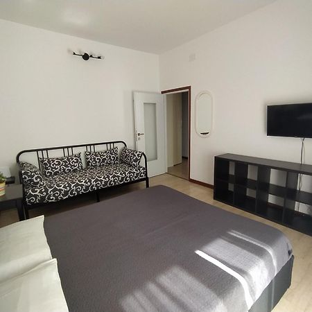 Brenta/Corvetto Studio Apartment Milano Exteriör bild